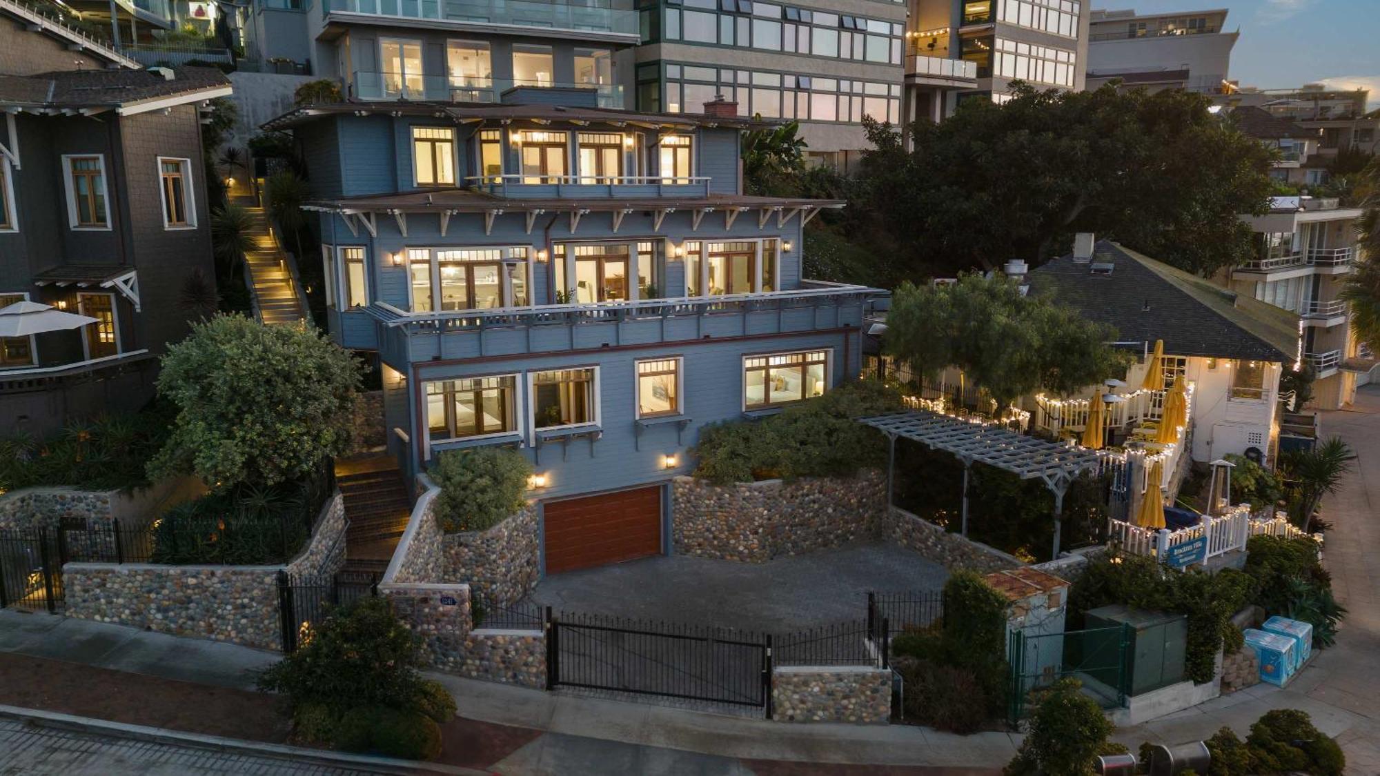 Holiday home La Jolla Cove-oceanfront 5600sf 3br+loft 5ba House Villiage Location Walk Everywhere