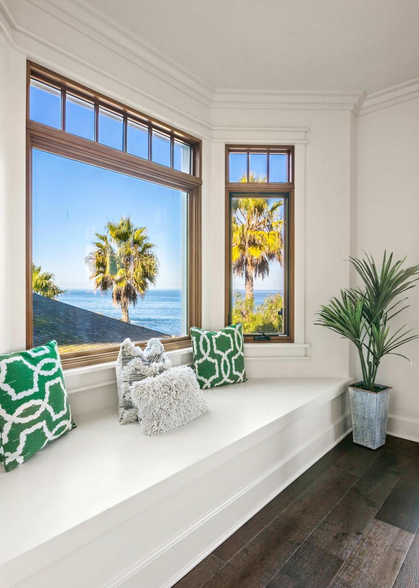 La Jolla Cove-oceanfront 5600sf 3br+loft 5ba House Villiage Location Walk Everywhere