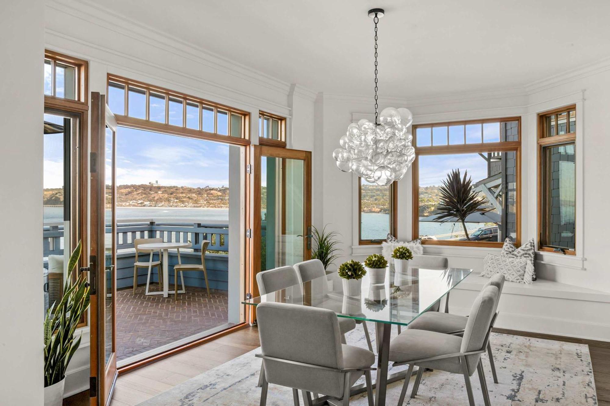 La Jolla Cove-oceanfront 5600sf 3br+loft 5ba House Villiage Location Walk Everywhere San Diego